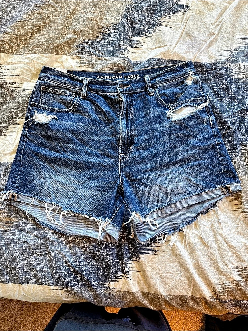 American Eagle Highest Rise 90s Boyfriend Short Blue Waist 14